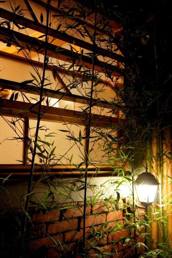 Loku. Tainan Hotel Exterior foto